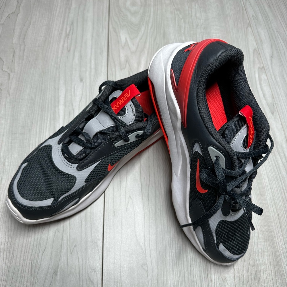 Nike Air Max Bolt
